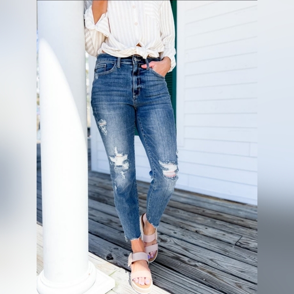 NWT Judy Blue distressed, high waist, relaxed fit jeans sz 15 (32) - Picture 8 of 16